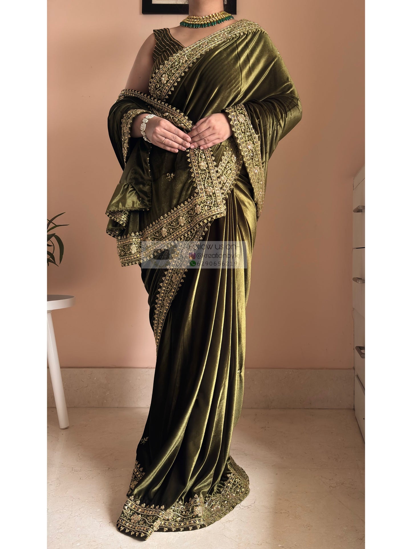 Mehendi Green Velvet Zarina Saree for Wedding Kreation by KJ