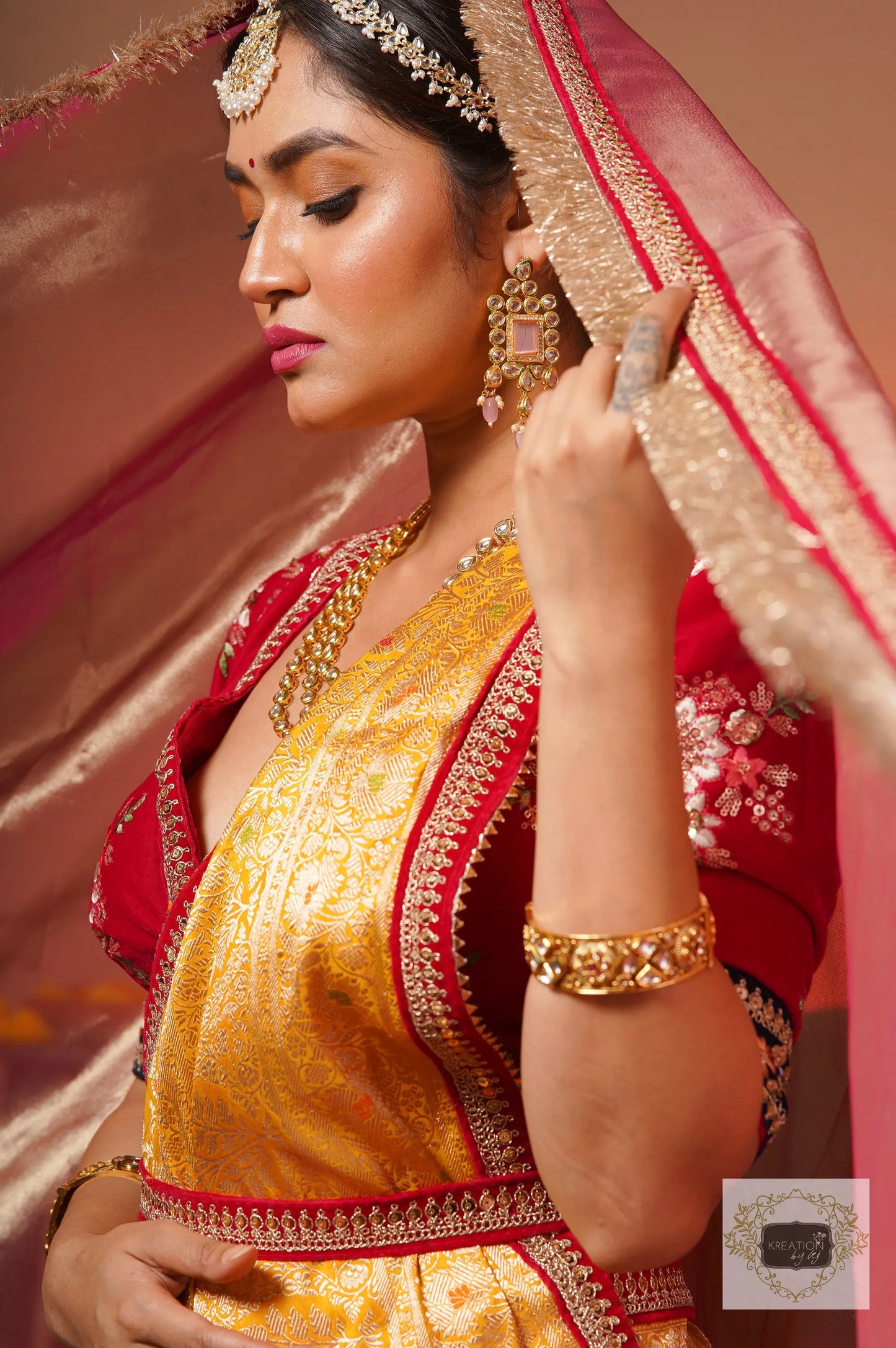 Dark Pink Tissue Bridal Veil kreationbykj