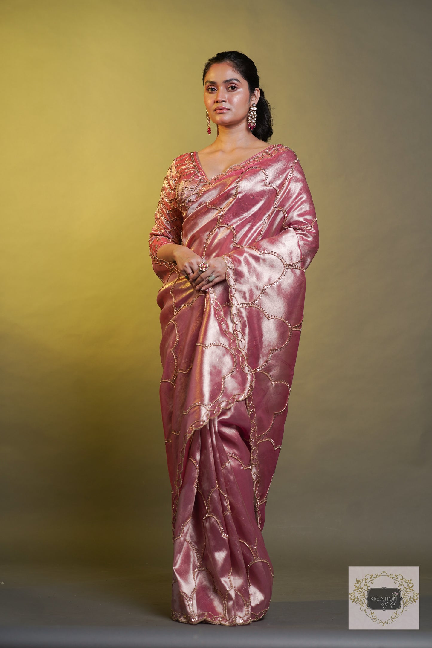 Chaudhvin ka Chand Pink Tissue Saree