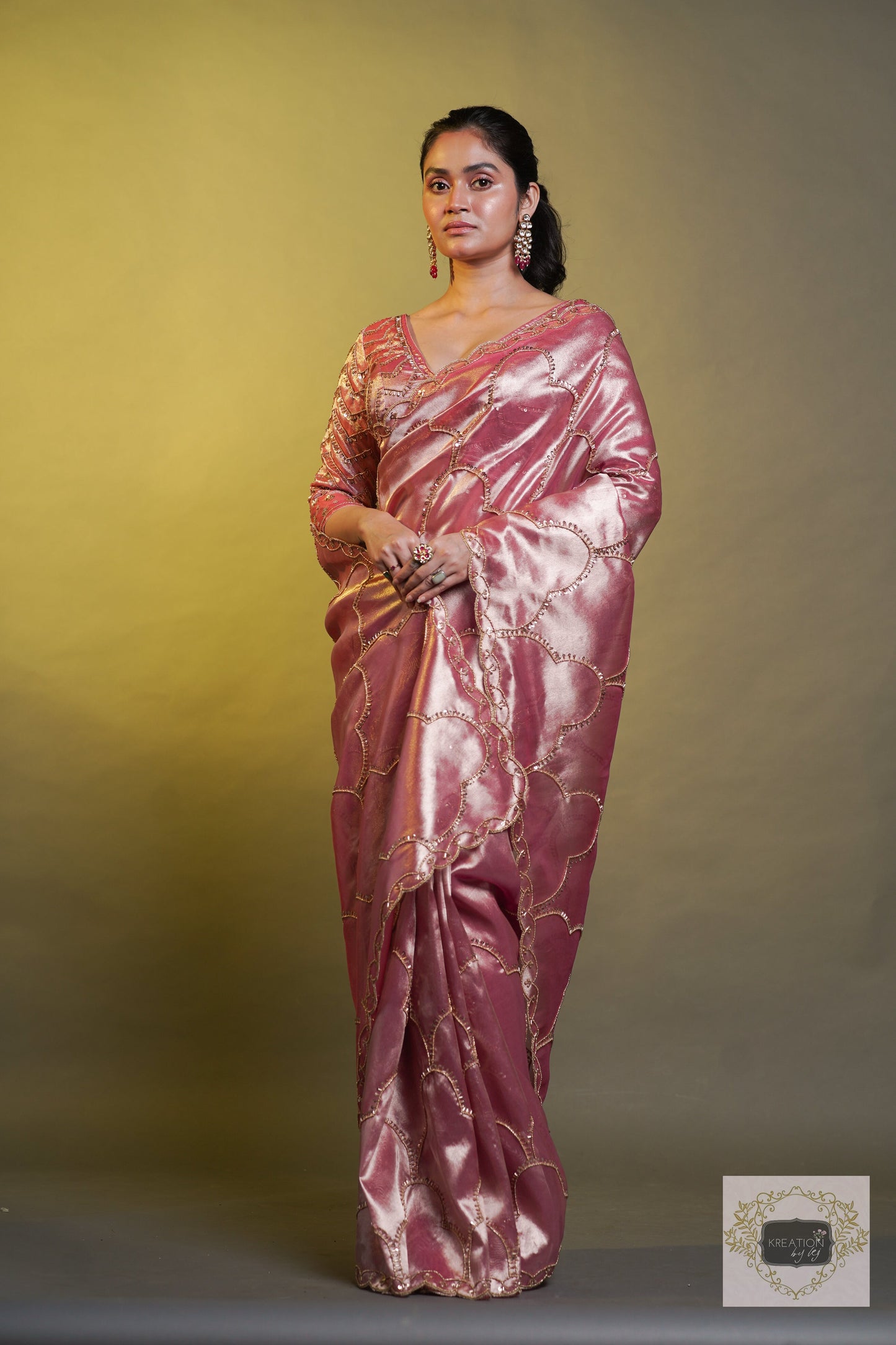 Chaudhvin ka Chand Pink Tissue Saree kreationbykj