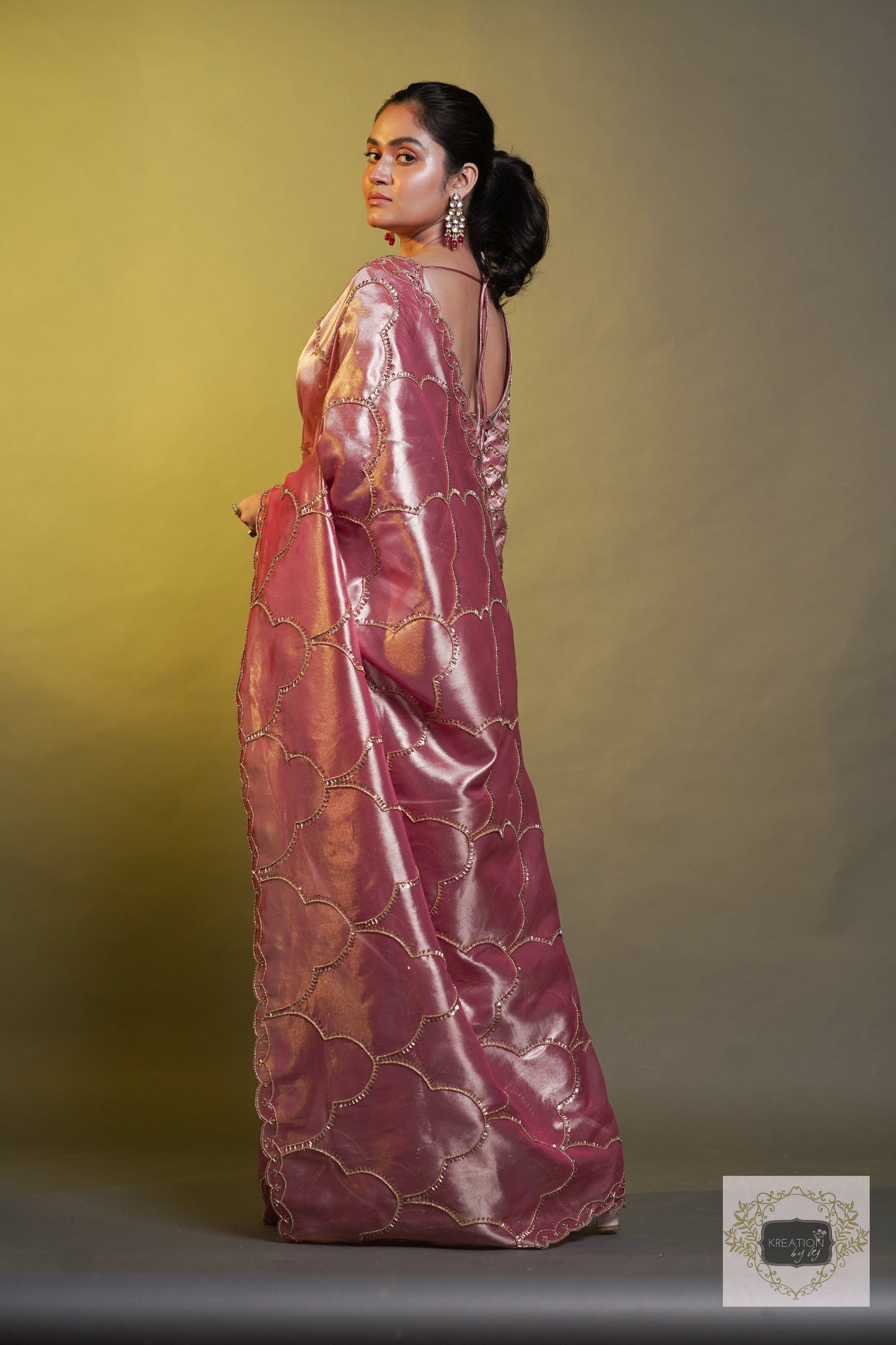 Chaudhvin ka Chand Pink Tissue Saree kreationbykj