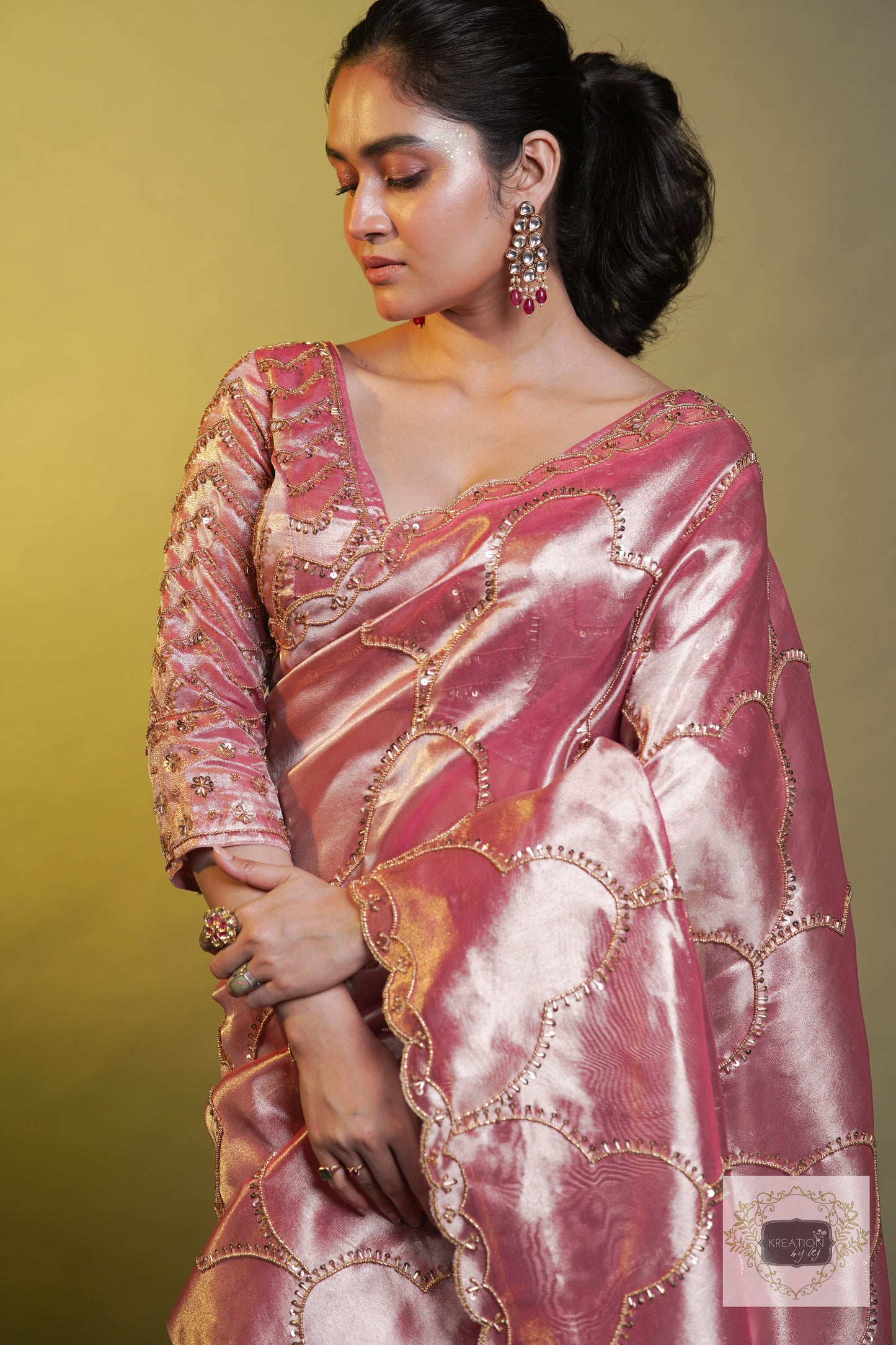 Chaudhvin ka Chand Pink Tissue Saree kreationbykj