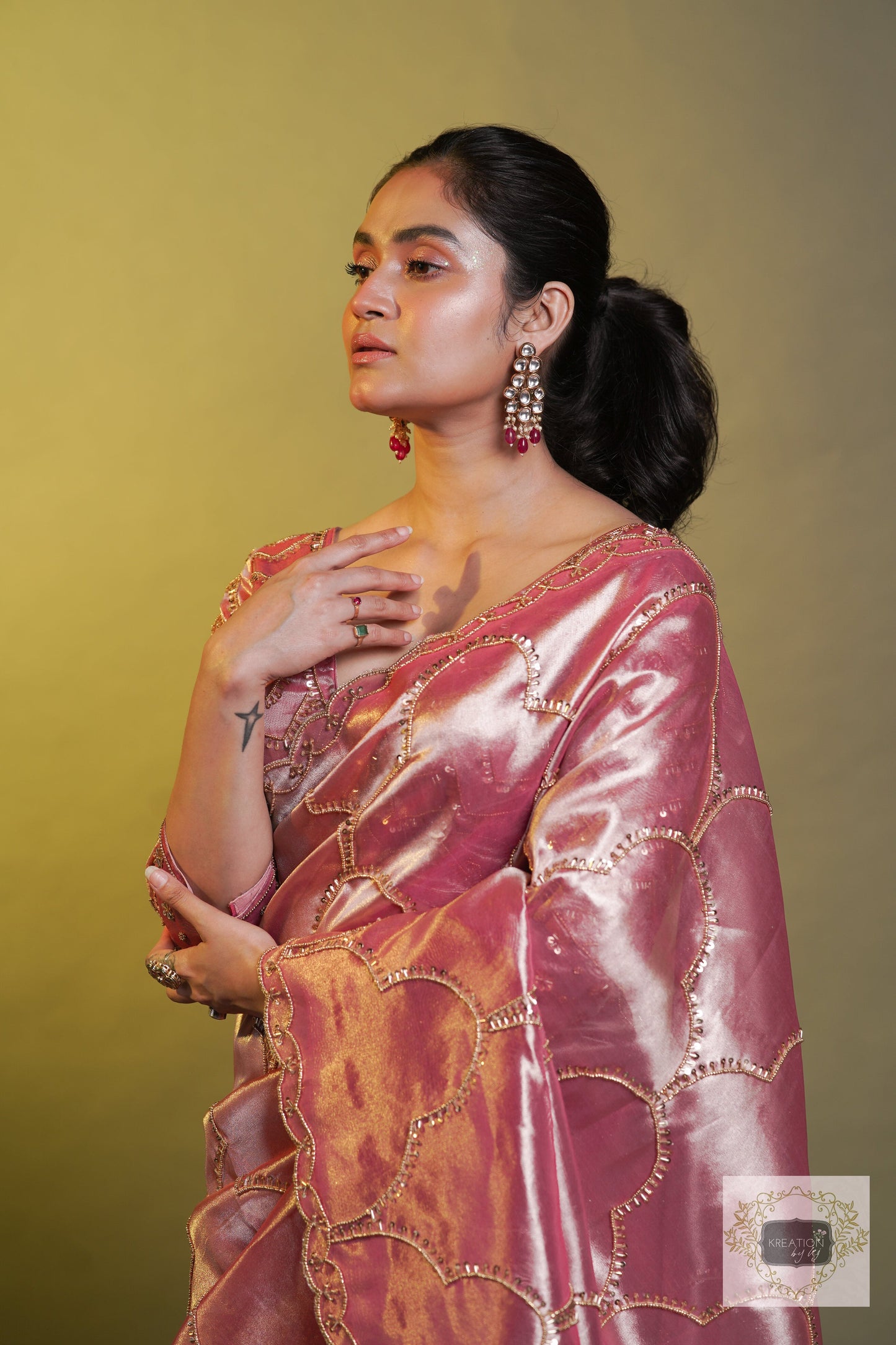 Chaudhvin ka Chand Pink Tissue Saree kreationbykj