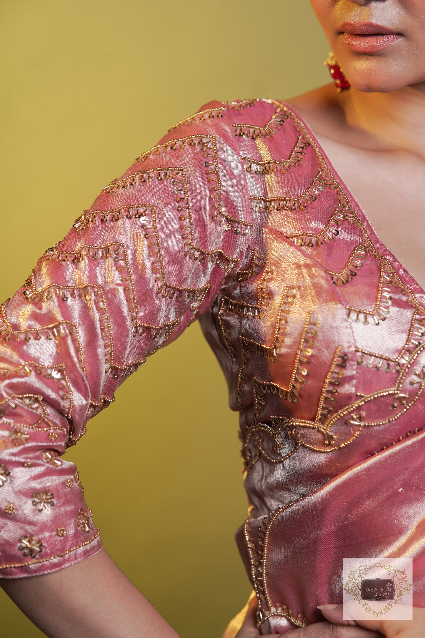 Chaudhvin ka Chand Pink Tissue Saree kreationbykj