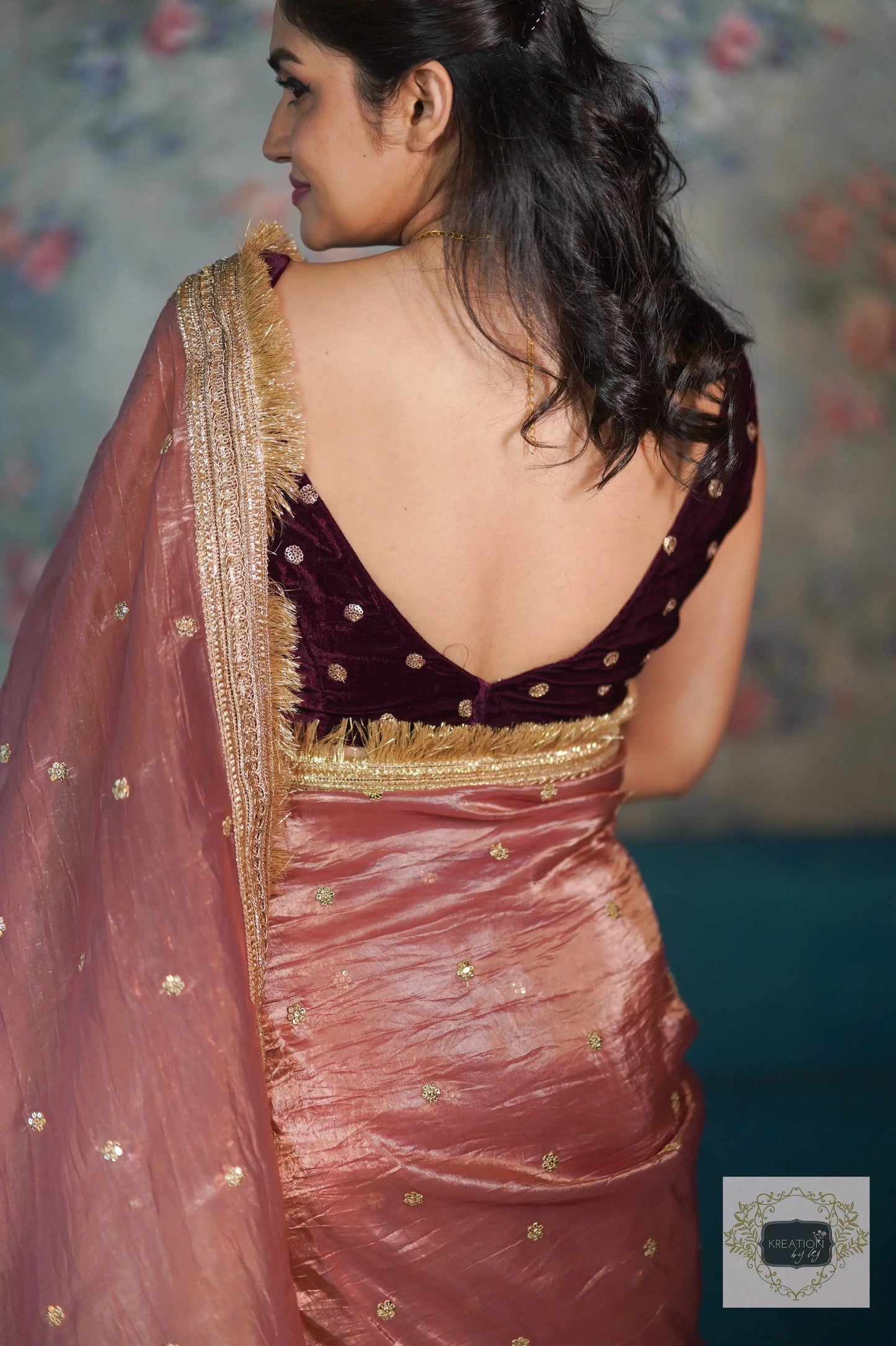 Timeless Beauty Velvet Blouse kreationbykj