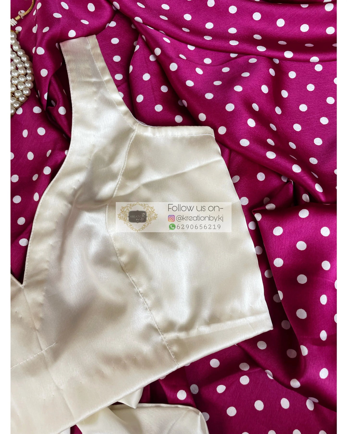 Snow Flake Sleeveless Blouse kreationbykj