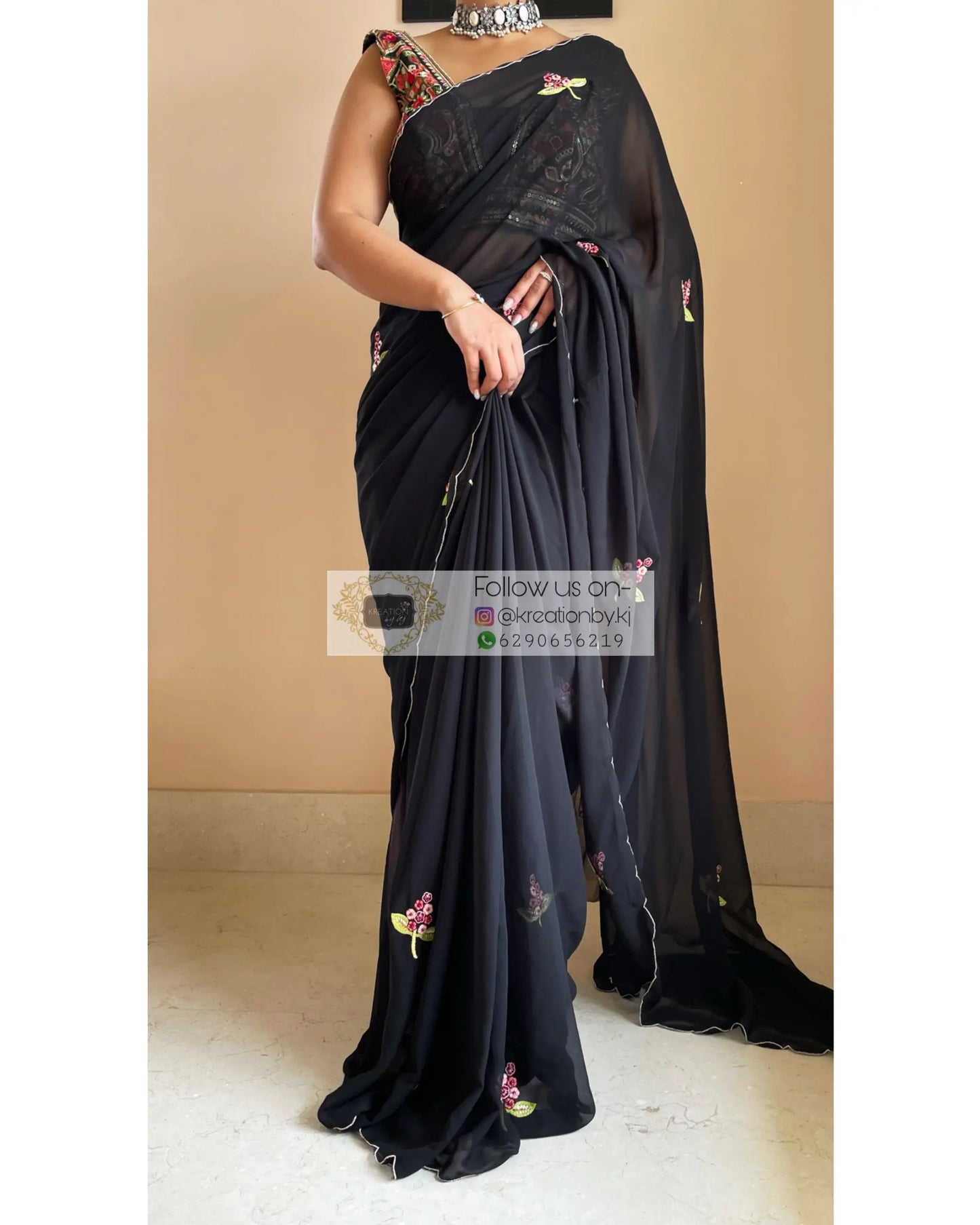 Black Daisies on My Mind Saree - kreationbykj