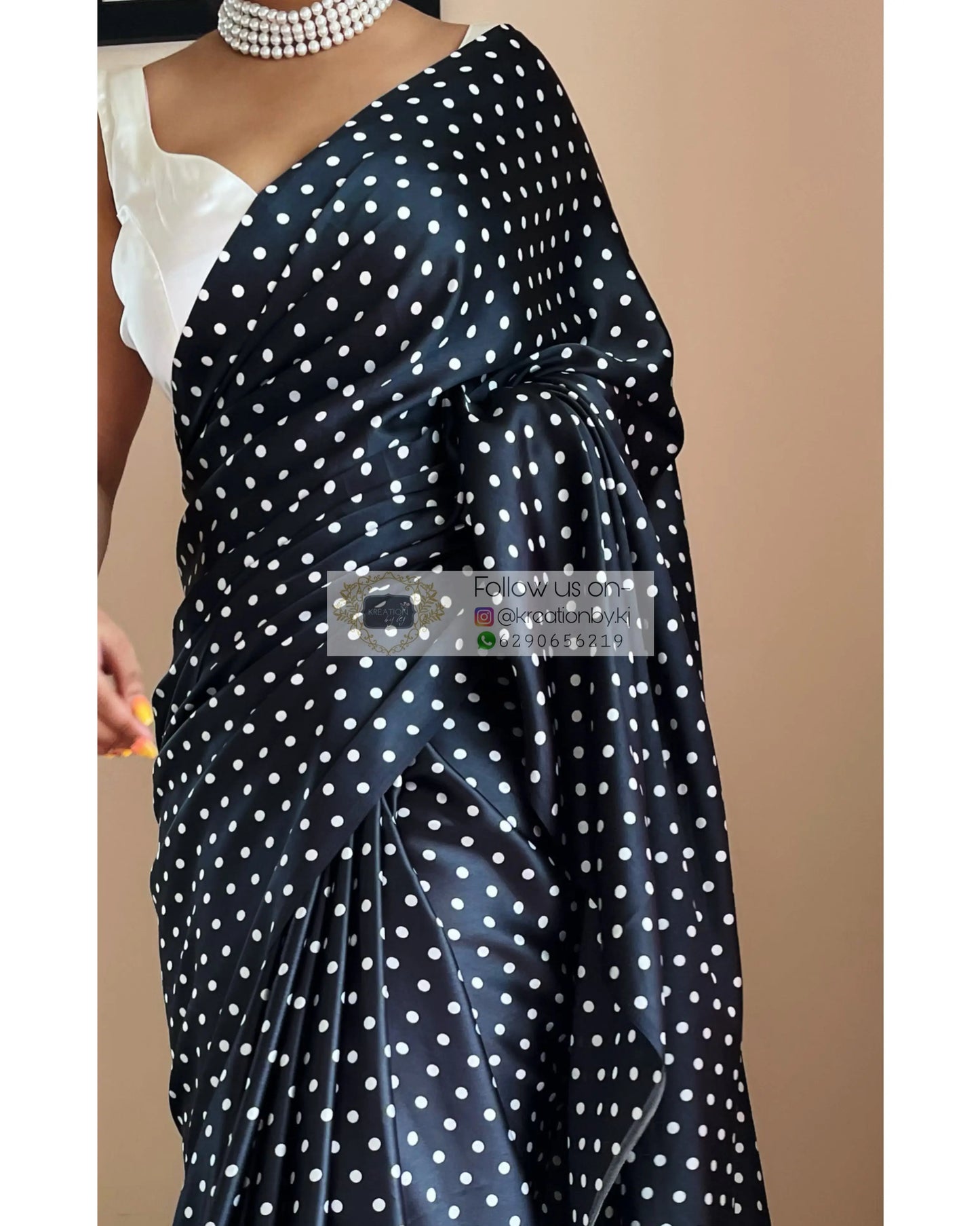 Snow Flake Sleeveless Blouse kreationbykj