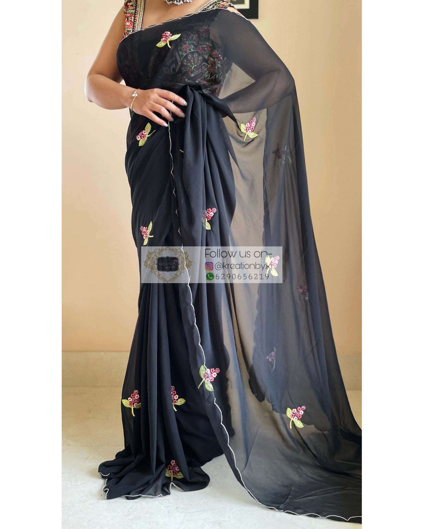 Black Daisies on My Mind Saree - kreationbykj