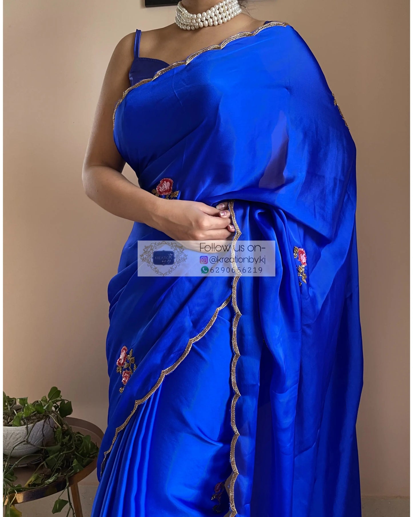 Remember The Roses Royal Blue Crepe Silk Saree - kreationbykj