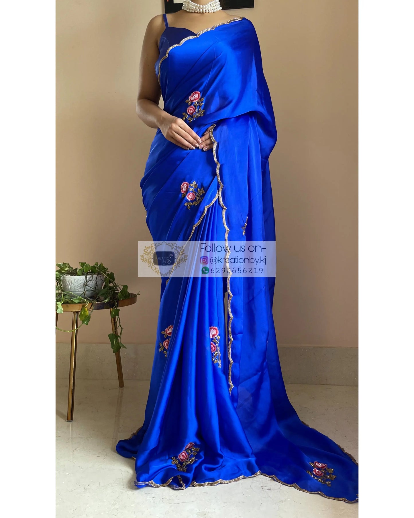 Remember The Roses Royal Blue Crepe Silk Saree - kreationbykj