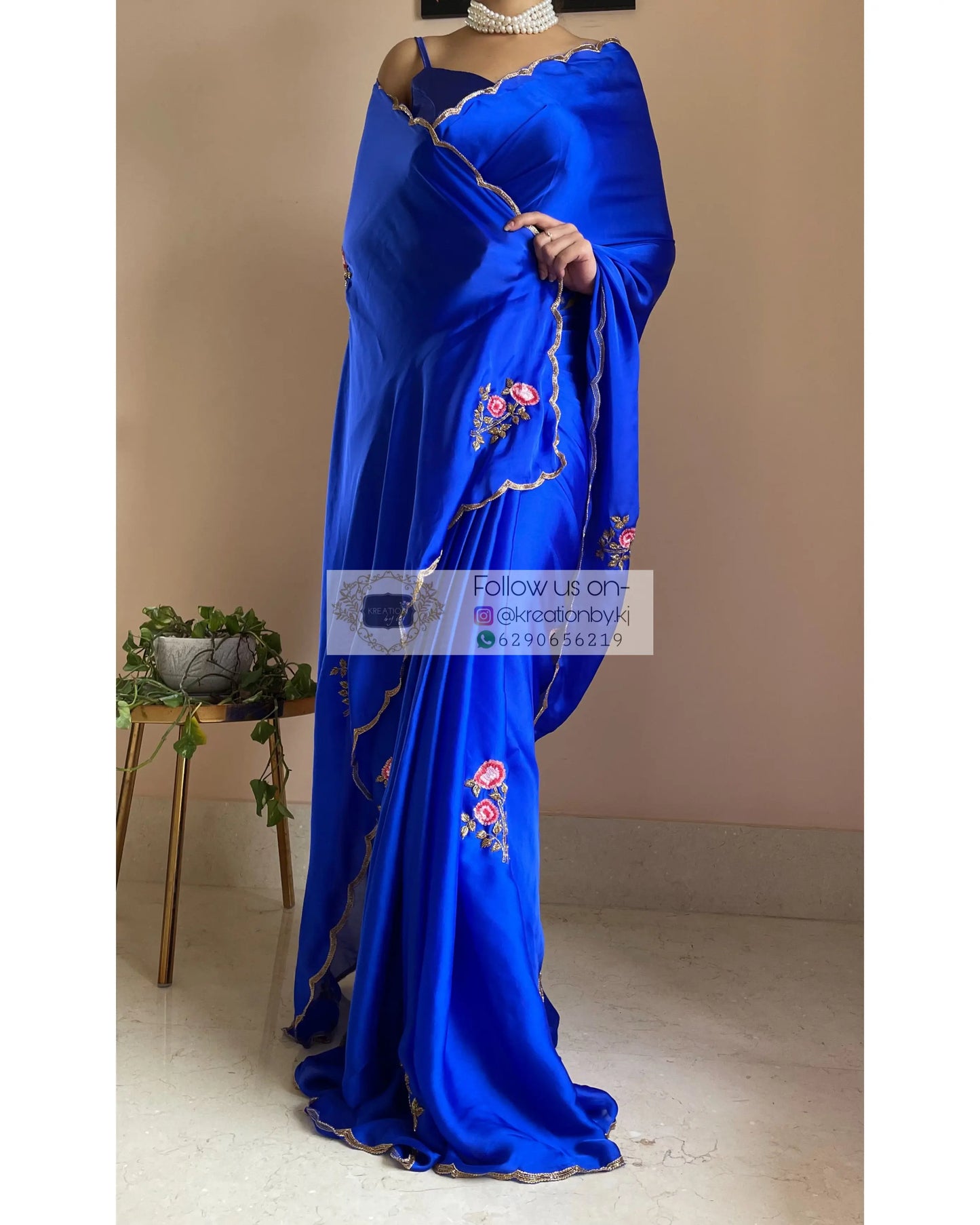 Remember The Roses Royal Blue Crepe Silk Saree - kreationbykj