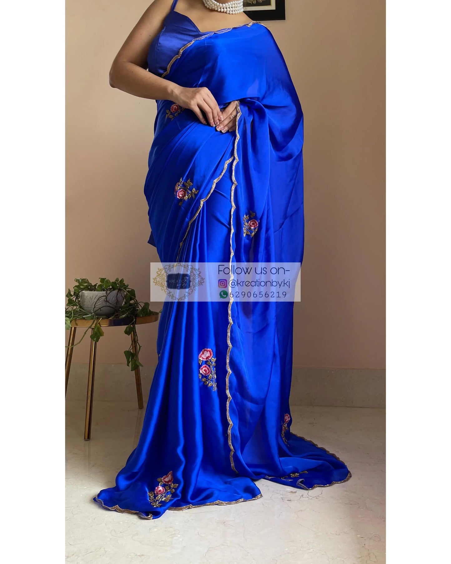 Remember The Roses Royal Blue Crepe Silk Saree - kreationbykj
