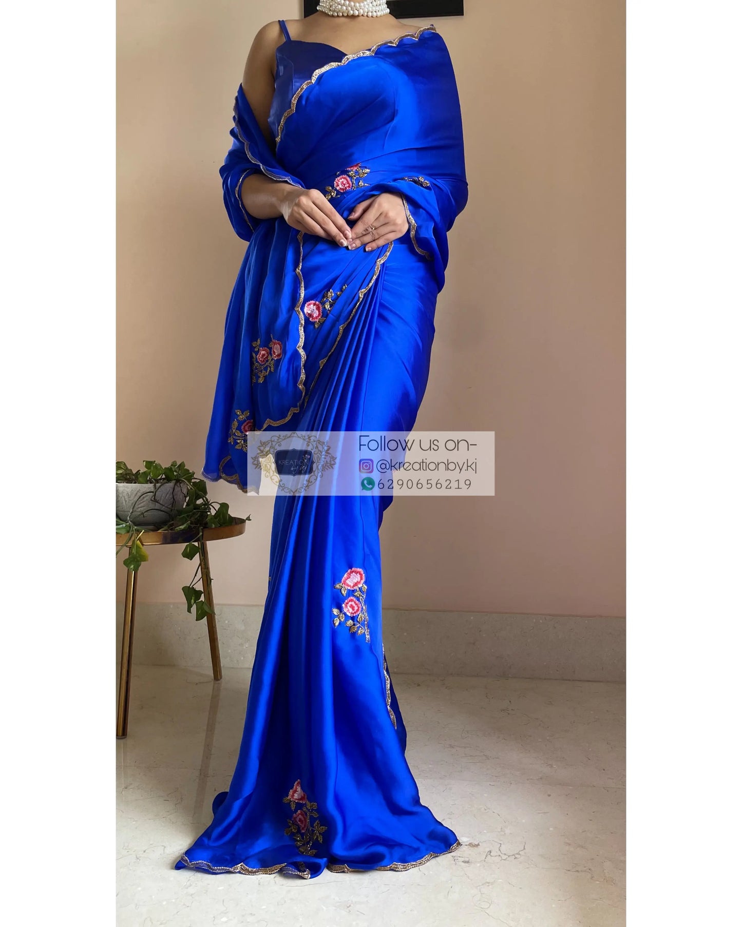 Remember The Roses Royal Blue Crepe Silk Saree - kreationbykj