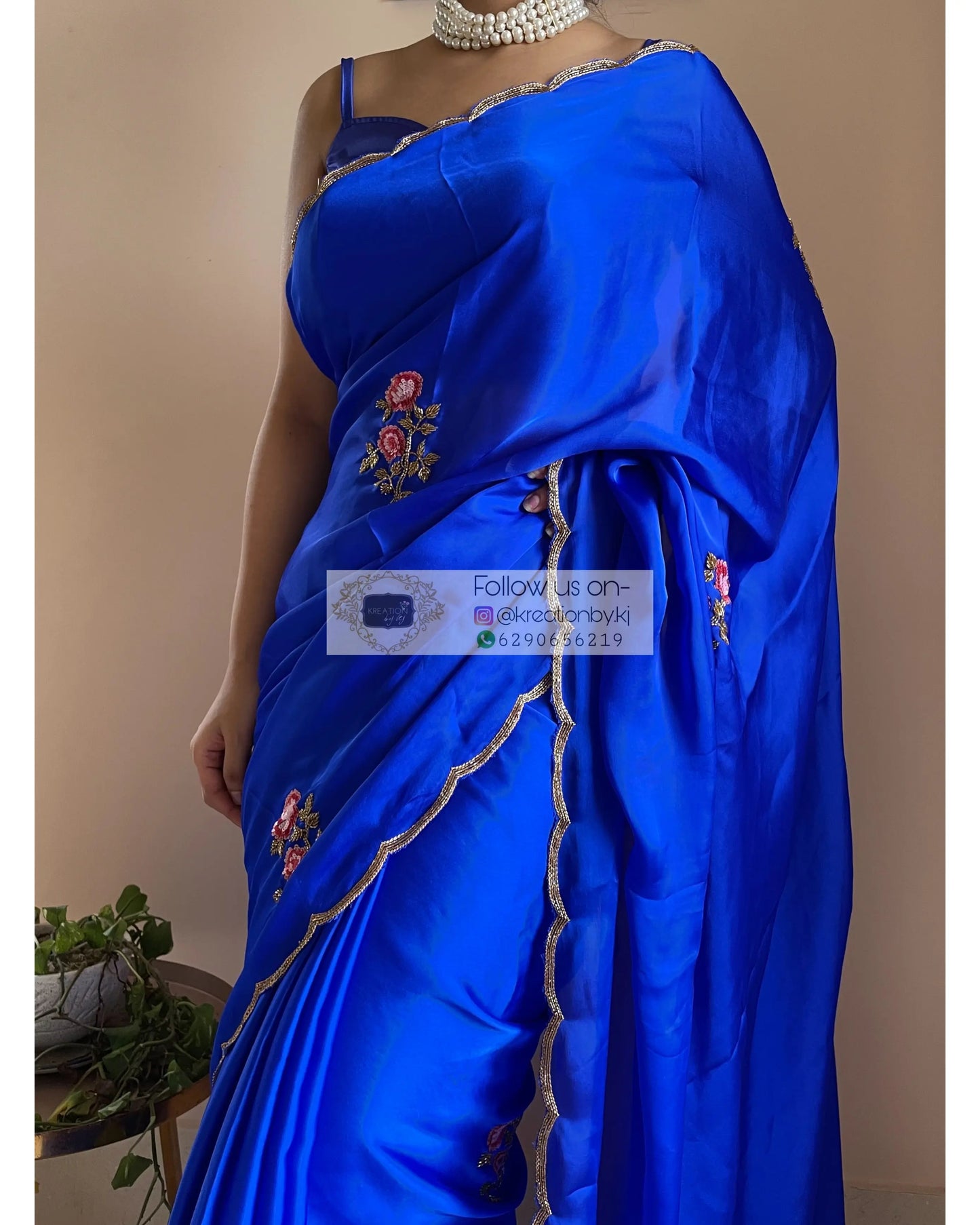 Remember The Roses Royal Blue Crepe Silk Saree - kreationbykj