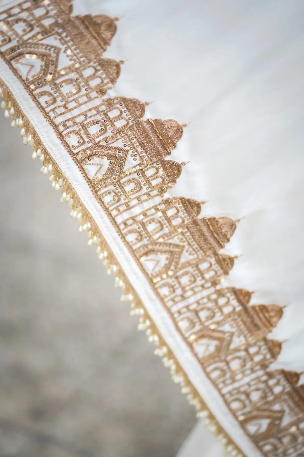 Cream Satin Silk Taj Mahal Saree - kreationbykj