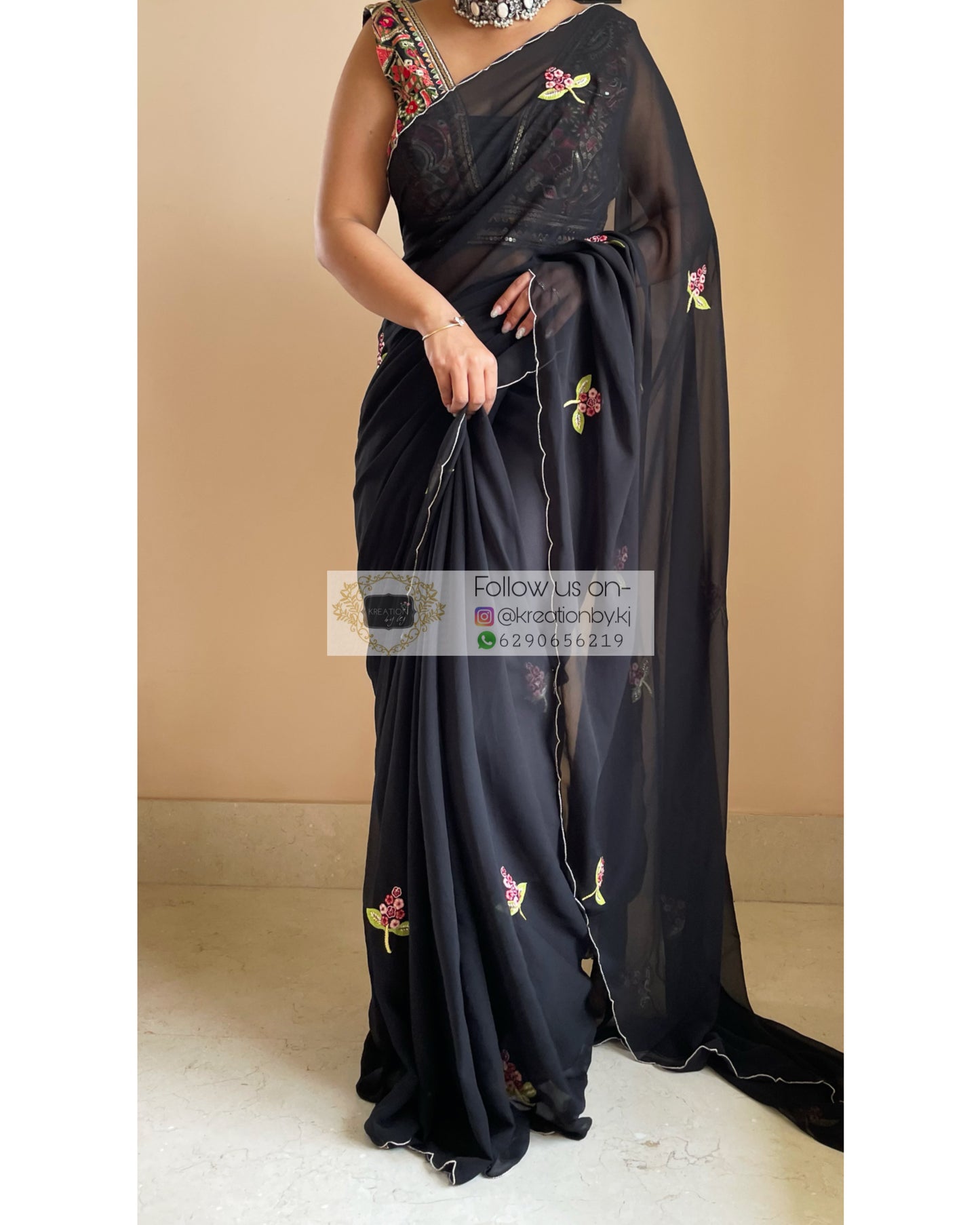 Black Daisies on My Mind Saree - kreationbykj