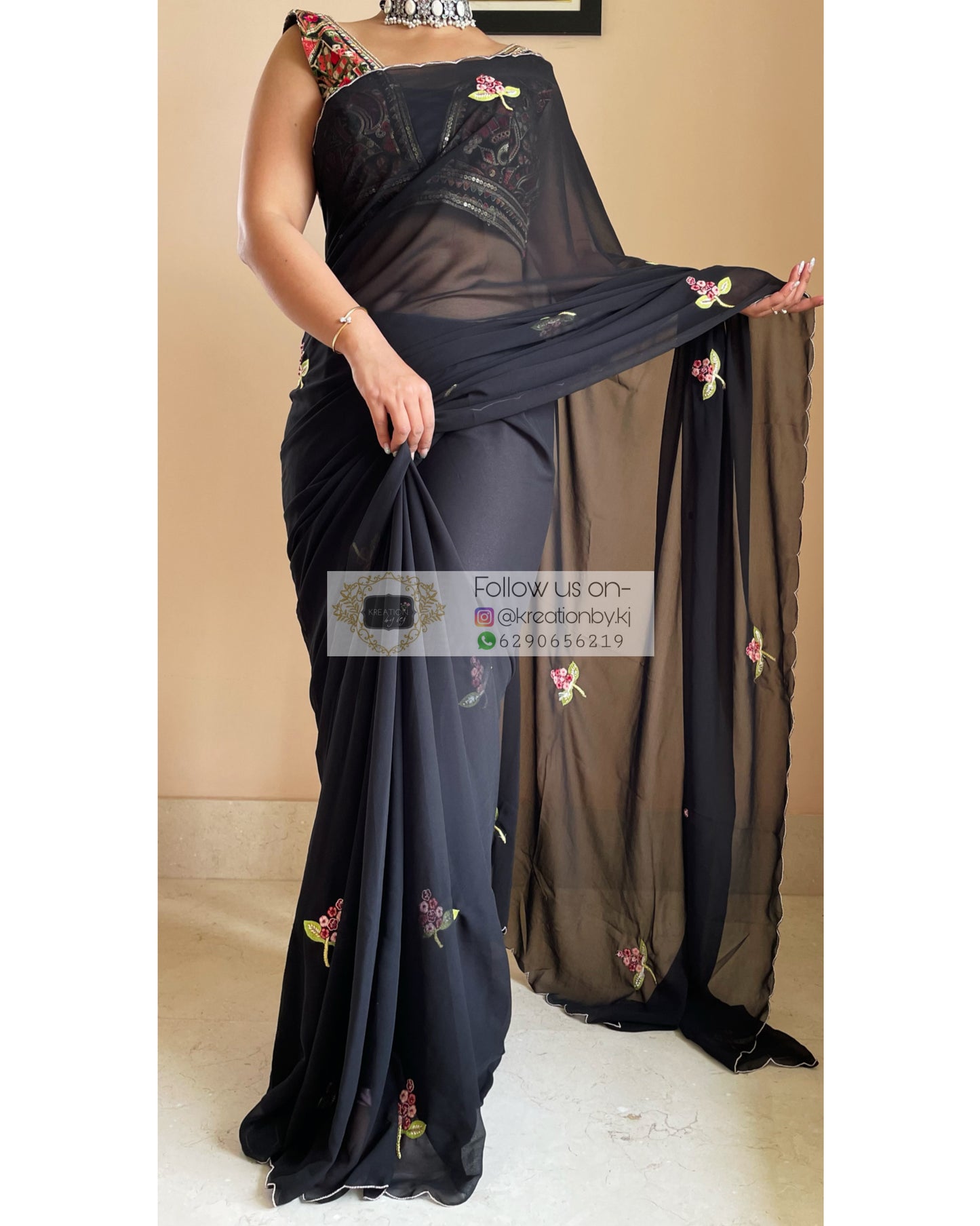 Black Daisies on My Mind Saree - kreationbykj