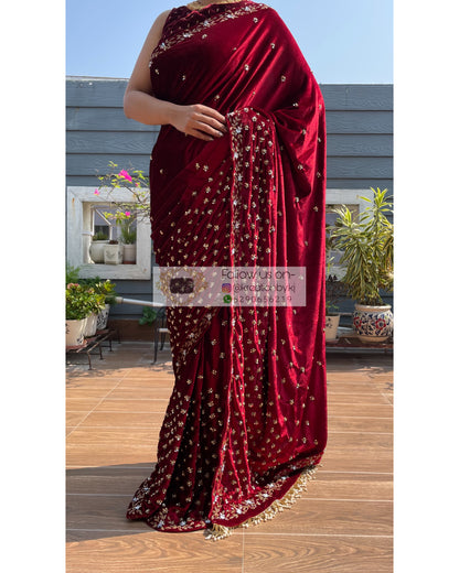 Maroon Velvet Badan pe Sitare Saree - kreationbykj